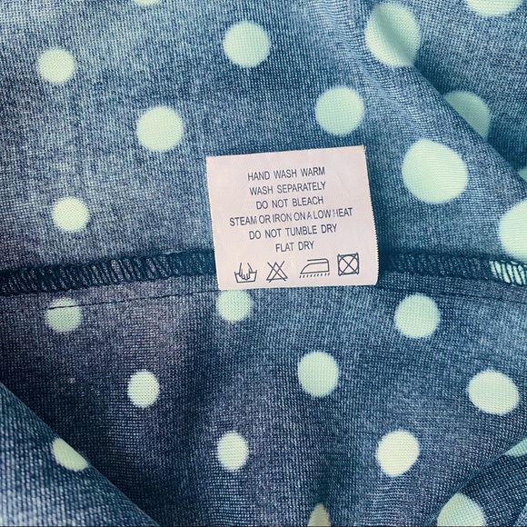 TATYANA Body hugging polka dot Dress - Picture 16 of 16